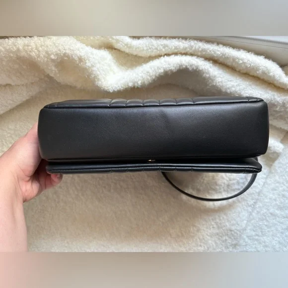 😍100% Authentic Burberry Lola Medium Quilted Leather Shoulder Bag😍 - Picture 10 of 12